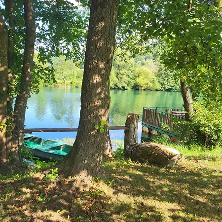 Si Lodge *