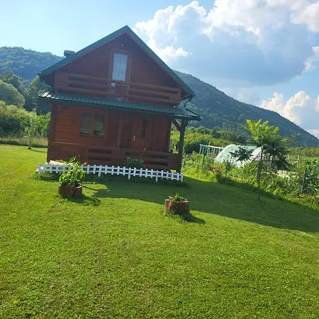 Una Si Lodge Lohovo